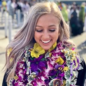 Meet your Posher, Courtney